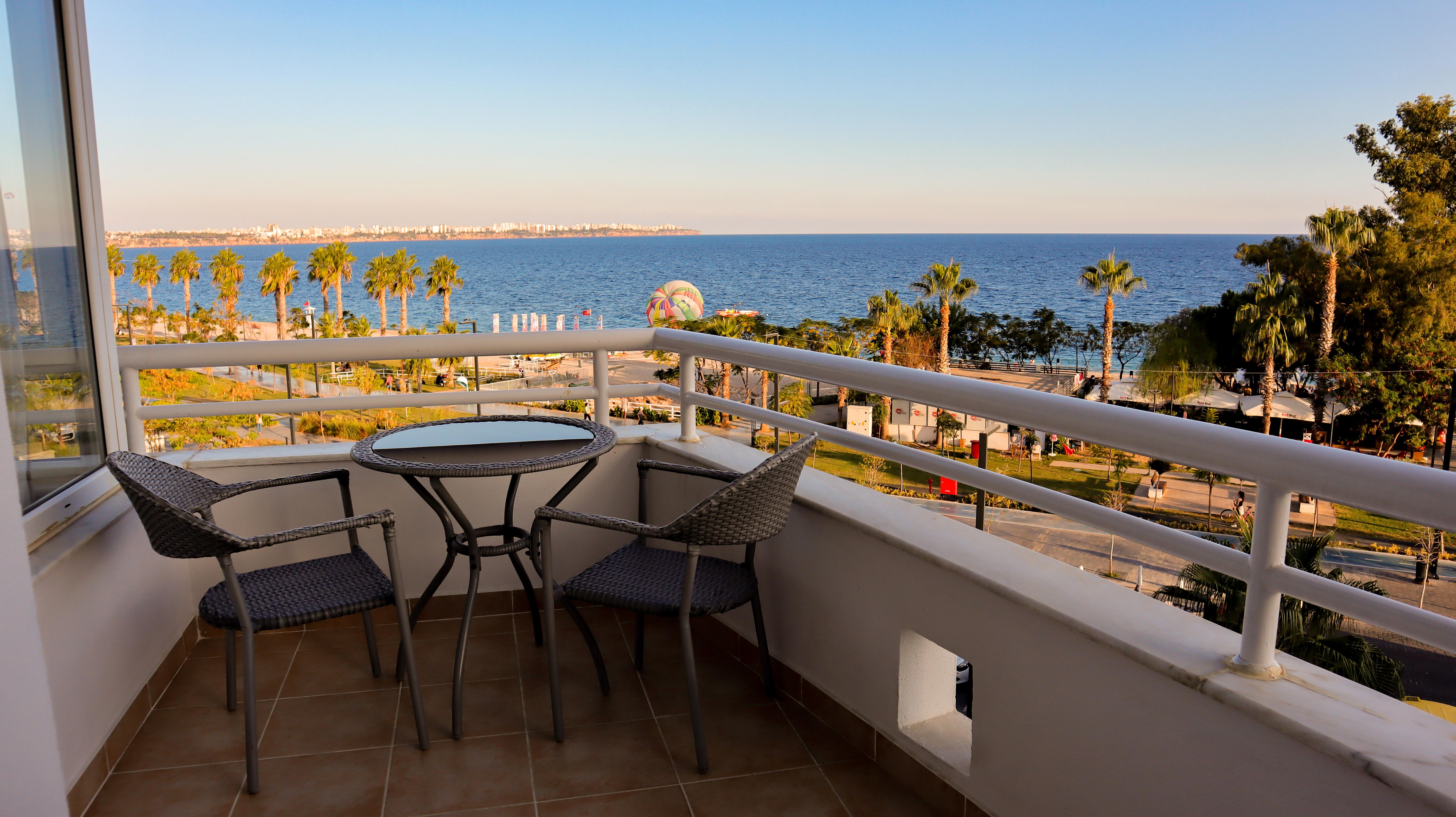 The Corner Park Hotel Antalya Exterior photo