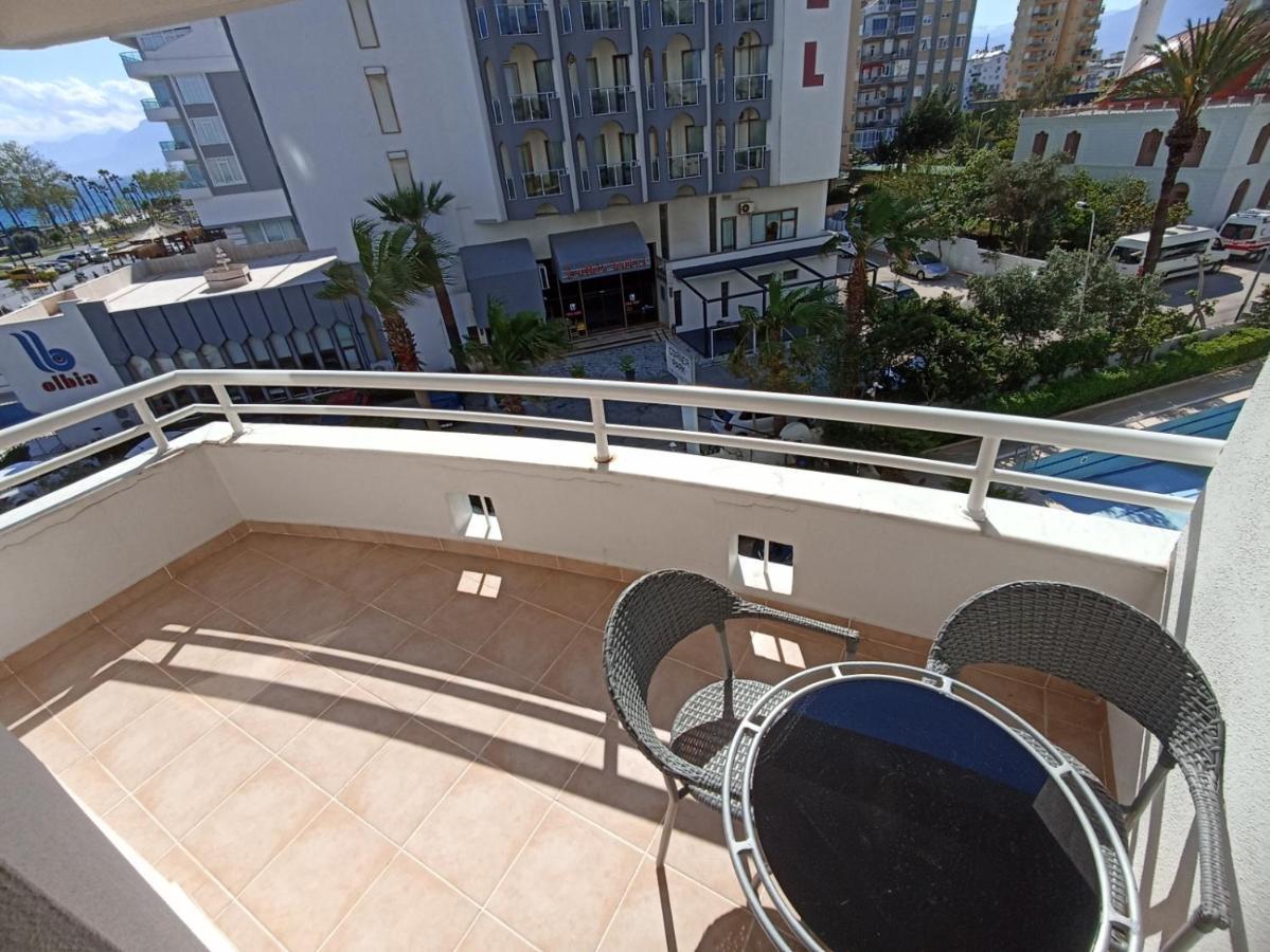 The Corner Park Hotel Antalya Exterior photo