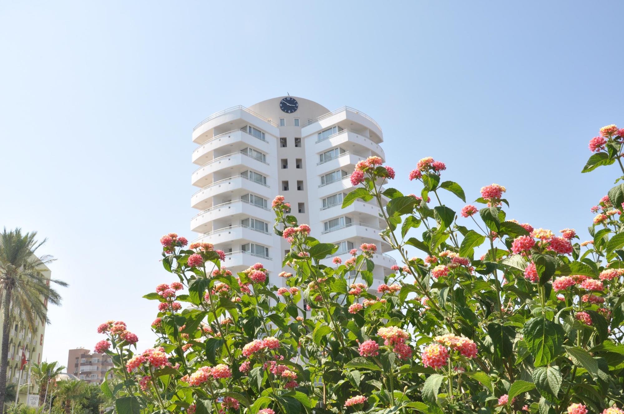 The Corner Park Hotel Antalya Exterior photo